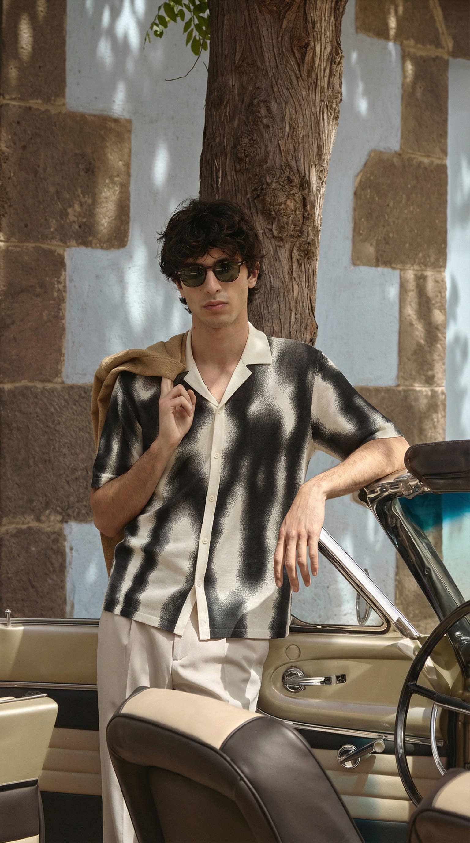 Editorial — vintage car